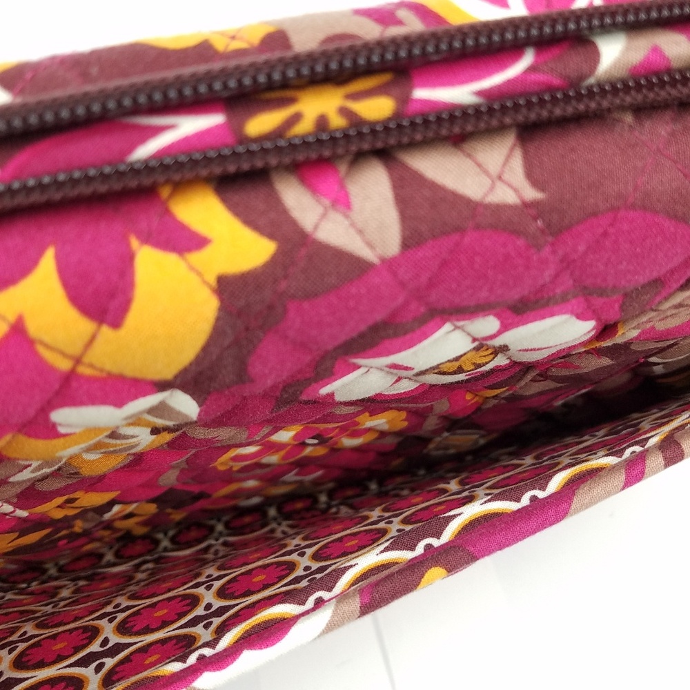 Vera Bradley laptop bag with two sidepockets - Picture 3 of 8